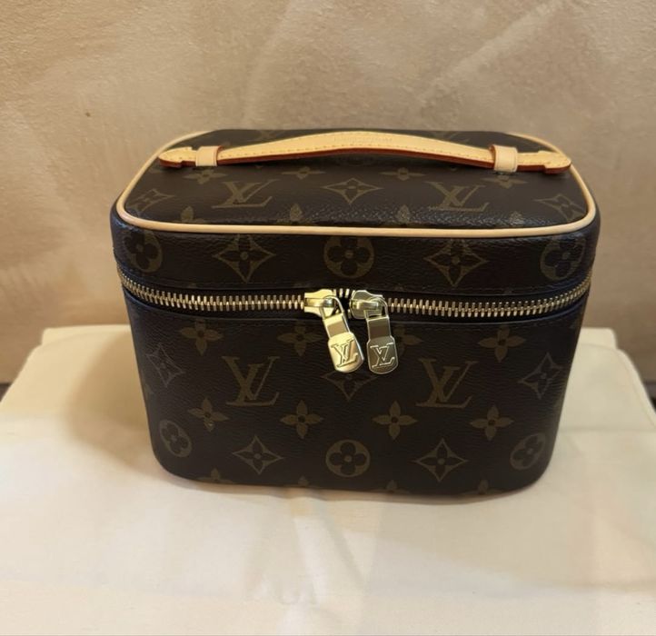 Чанта несесер LV