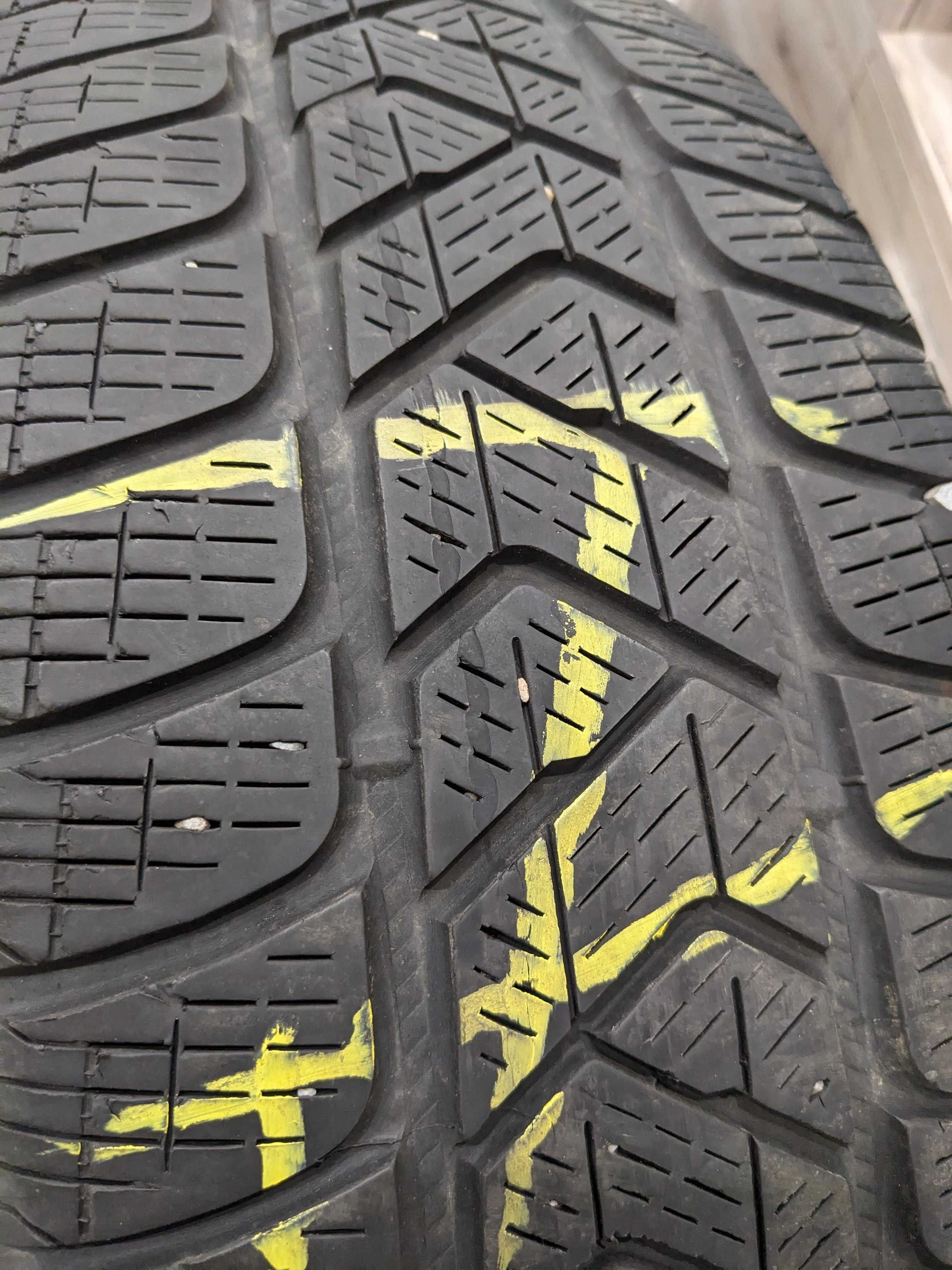4бр Зимни Гуми 225/60/17 - Pirelli Scorpion - DOT16