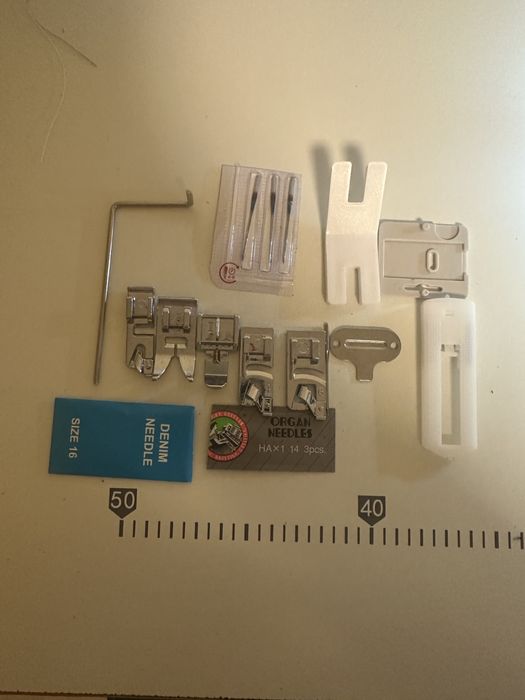 Шевна машина комплект с шивашки принадлежносто VERITAS JEANS 18