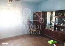 Casa de vanzare cu 3 camere in Velenta, Oradea