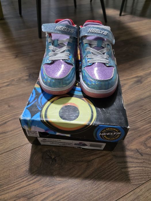 Adidasi Hellys nr 33