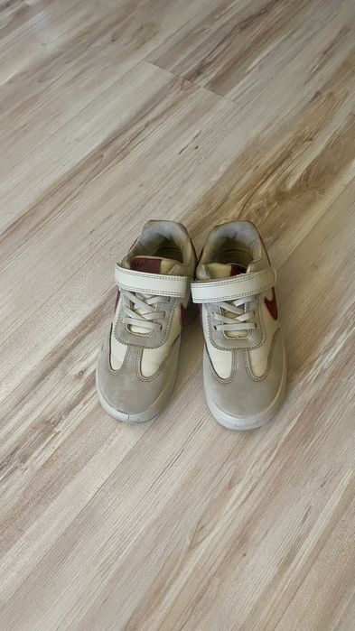 Кросовки девочки р.32