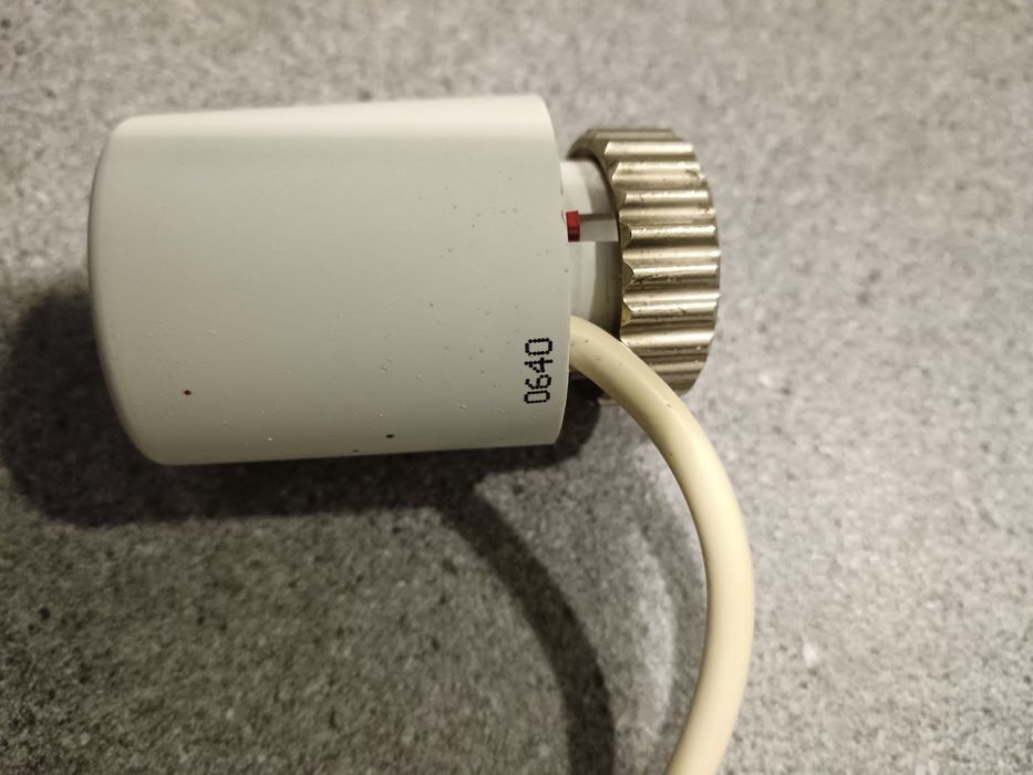 Actuatoare distribuitor pardoseala