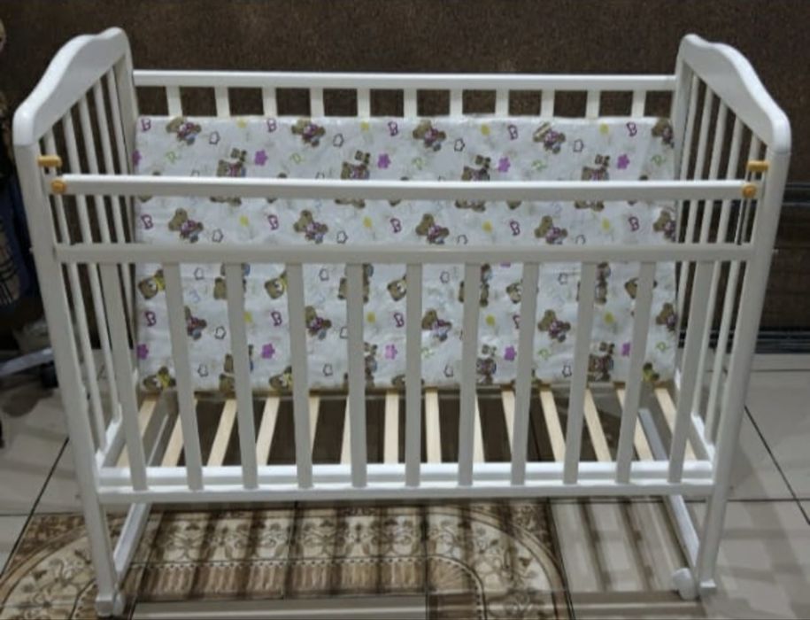 Манеж с матрасом б/у