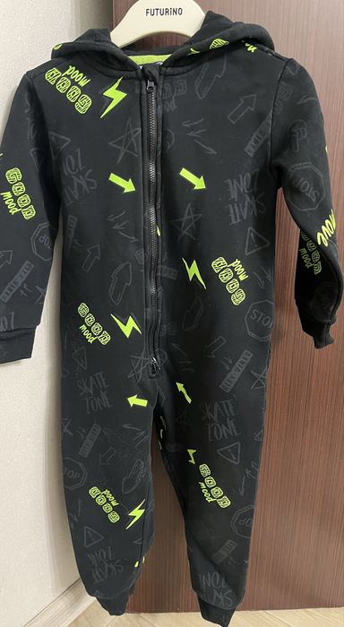 Продам комбинезон!