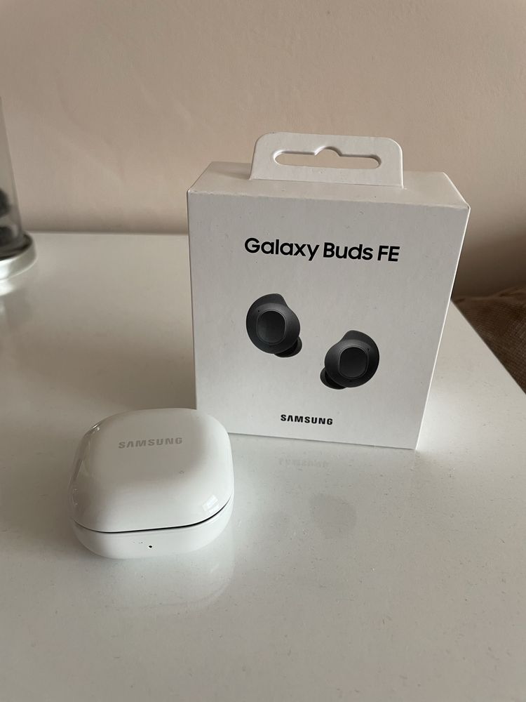 Безжични слушалки Galaxy Buds FE