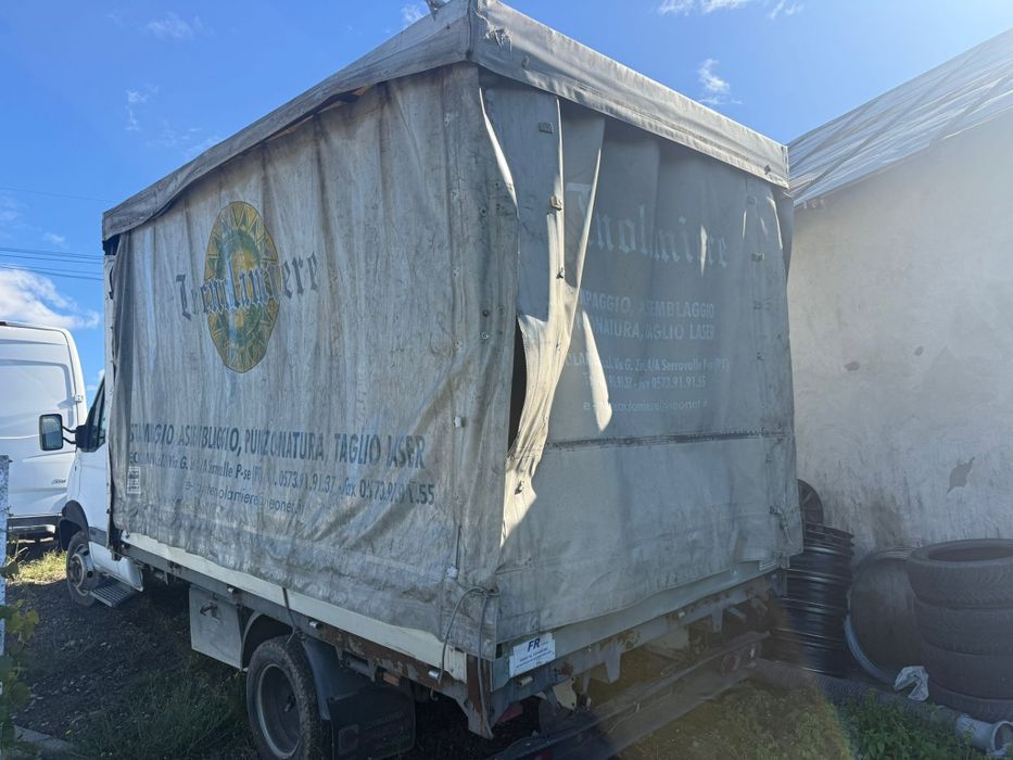 Dezmembrez Renault Mascott 2.8 110 cp motor cutie punte cabina pompa