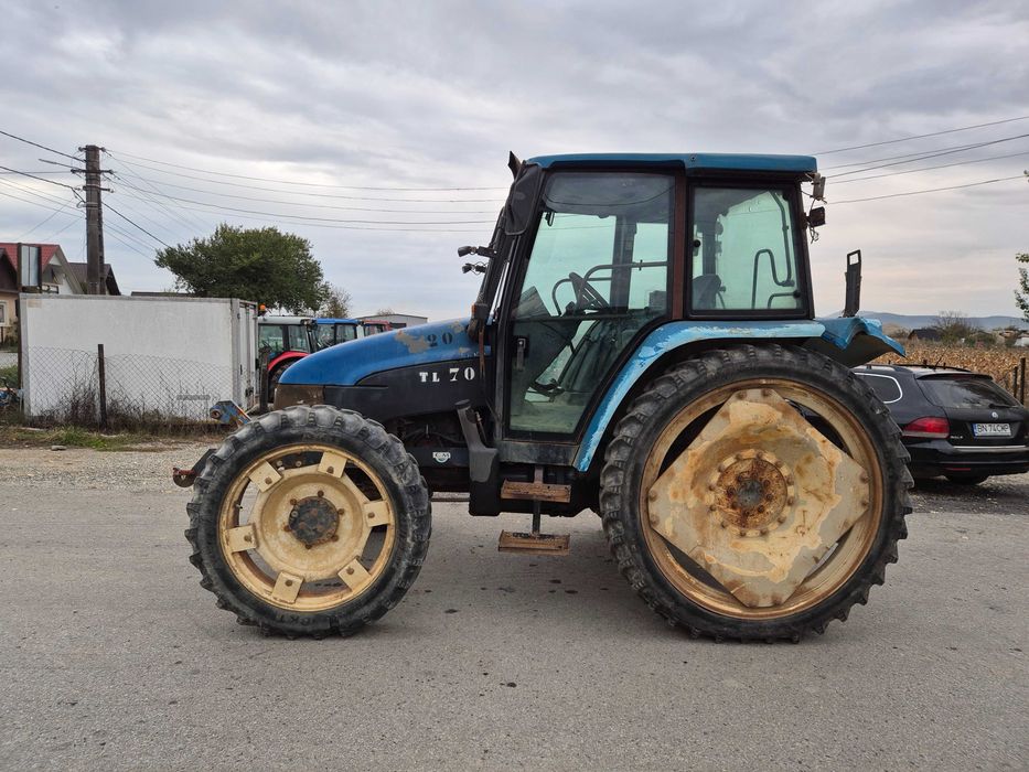 Tractor New Holland TL 70
