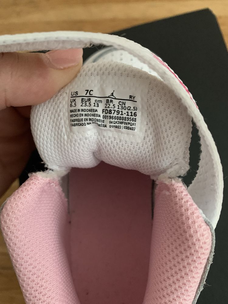 Маратонки Nike Jordan Aura 5, номер 23,5