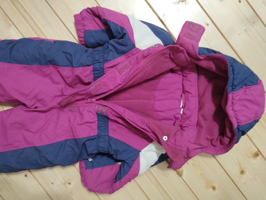 Vând salopeta/ combinezon fetiță