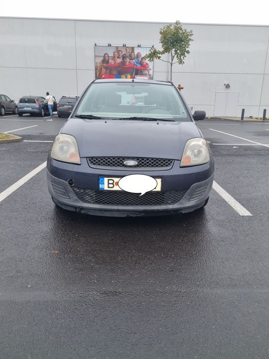 Vand Ford Fiesta 1.4 benzina 2007
