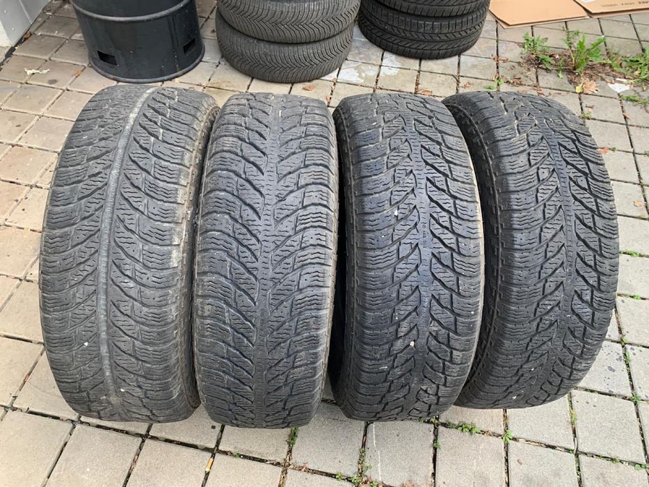 4 cauciucuri iarna LT 285/7O/17-Nokian