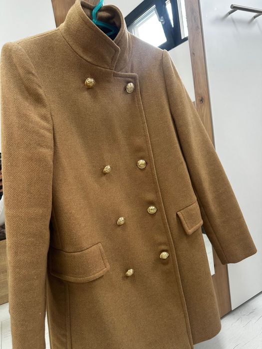 Замско палто Zara