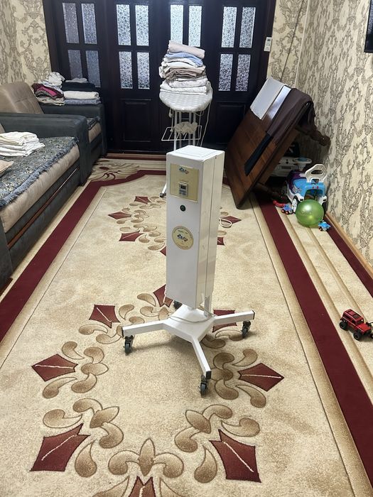 Кварцевая лампа для дезинфекции в отличном состоянии!