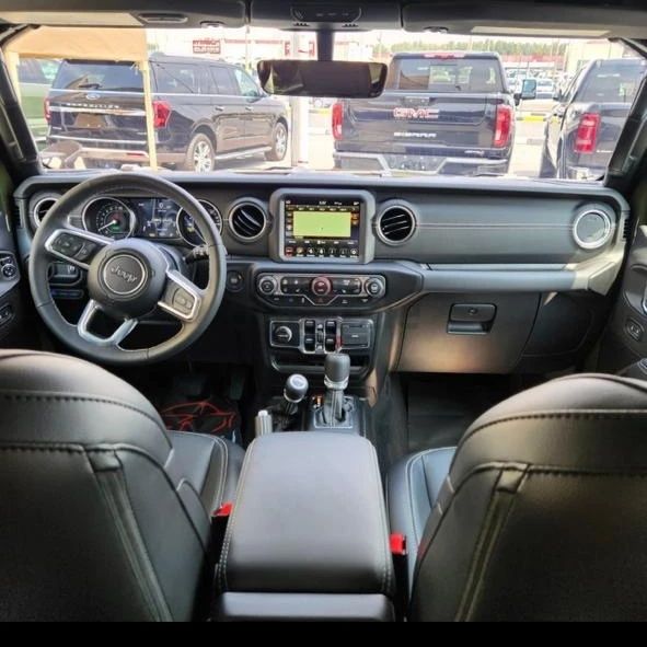 Jeep sahara hybrid 2023