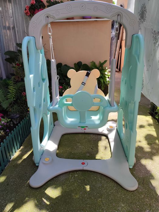 Vand leagăn copii aproape nou