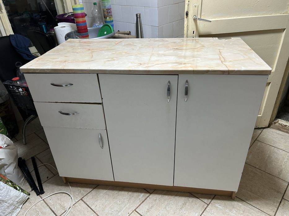 Vând Urgent Mobilă de Bucătărie