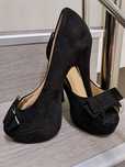 Pantofi eleganți