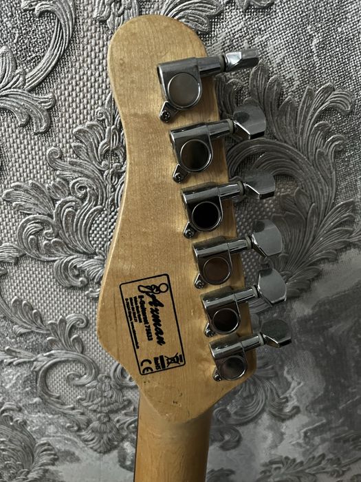 Электро гитара в отличном состоянии.