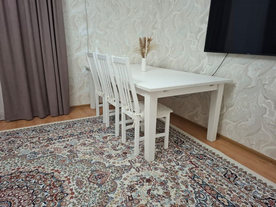 Стол для приёма гостей IKEA