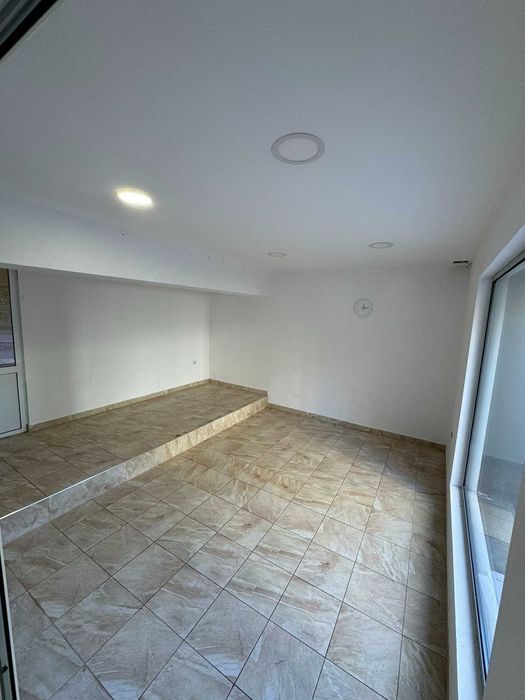 Дава се под наем Магазин в Бургас, Братя Миладинови - 120 кв.м за 331.5 € - Снимка #6