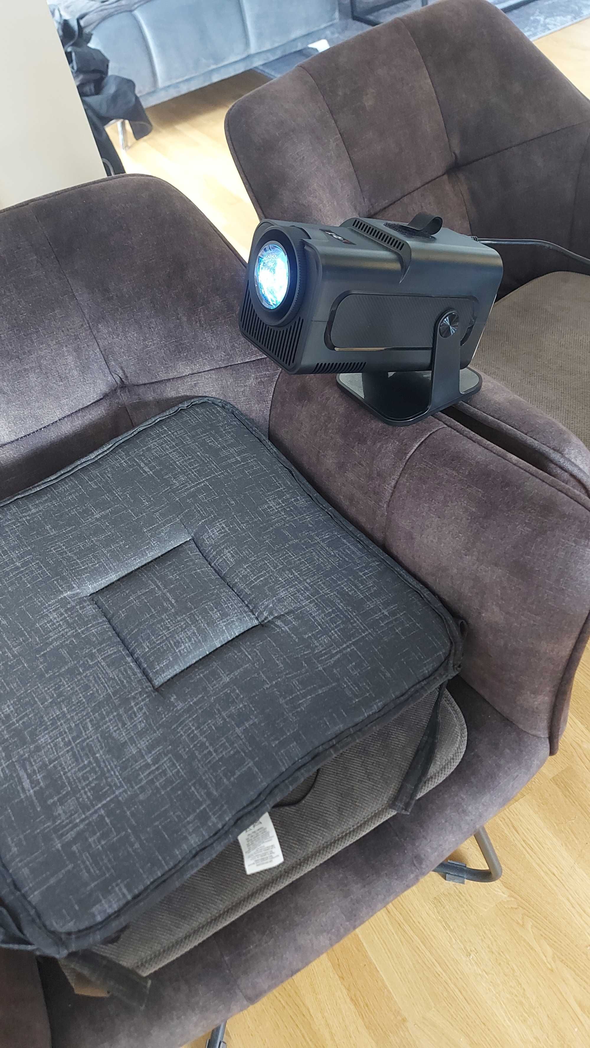 Мултимедия Portable smart projector Model Gimbal 5