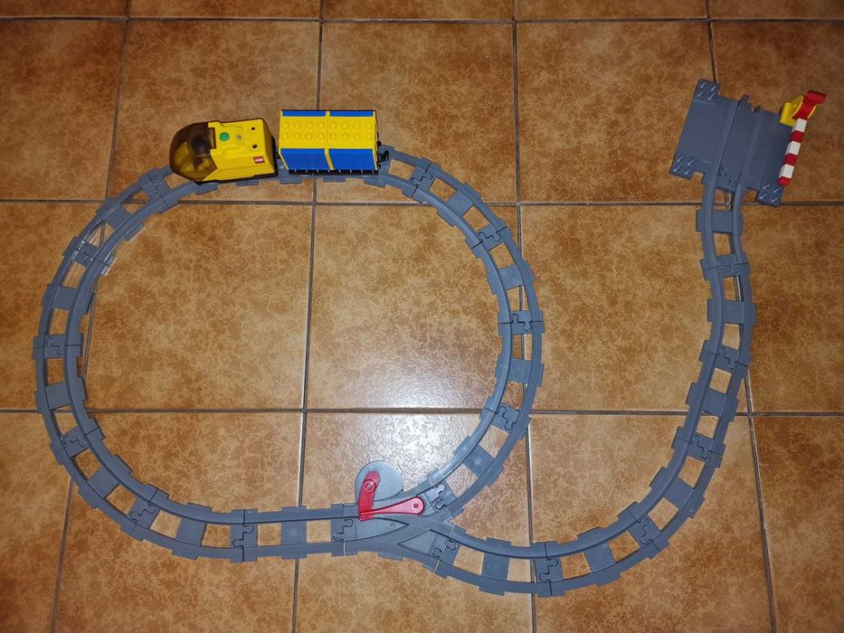 tren electric Lego Duplo