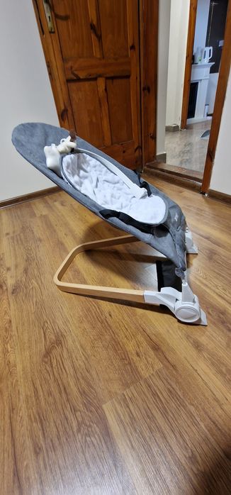 Бебешки шезлонг Caretero Pine ДО 12 КГ