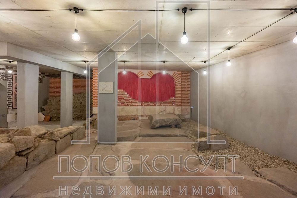 Продава се Офис в Пловдив, Старият град - 172 кв.м за 1454 €/кв.м - Снимка #8