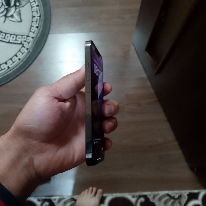 iPhone 13pro отлично состояние ёмкость 93