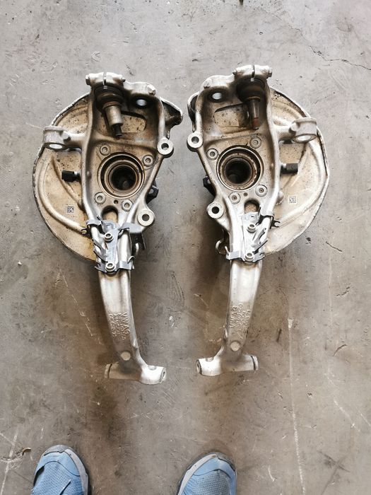 Fuzeta rulment fata 3.0 tdi CRT 272CP Audi a4 b9 8w 2016