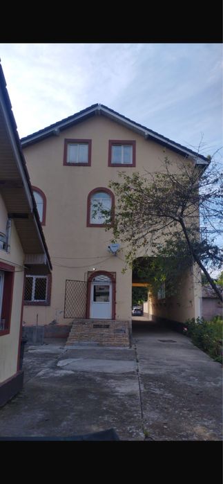 Urgent! Vand casa la pret foarte redus! Negociabil!