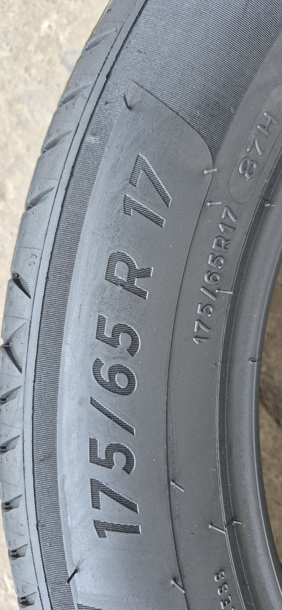 4 anvelope vara noi Michelin 175/65/17,dot 2023.Pretul este pe bucata.