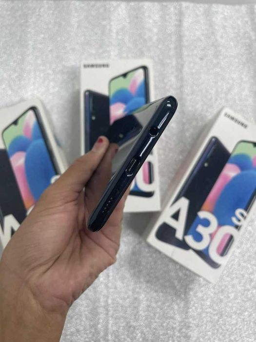 Продавам Samsung A30s - Добро състояние