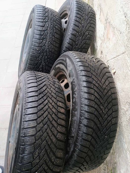 Комплект зимни гуми с джанти 15 цола, 195/65