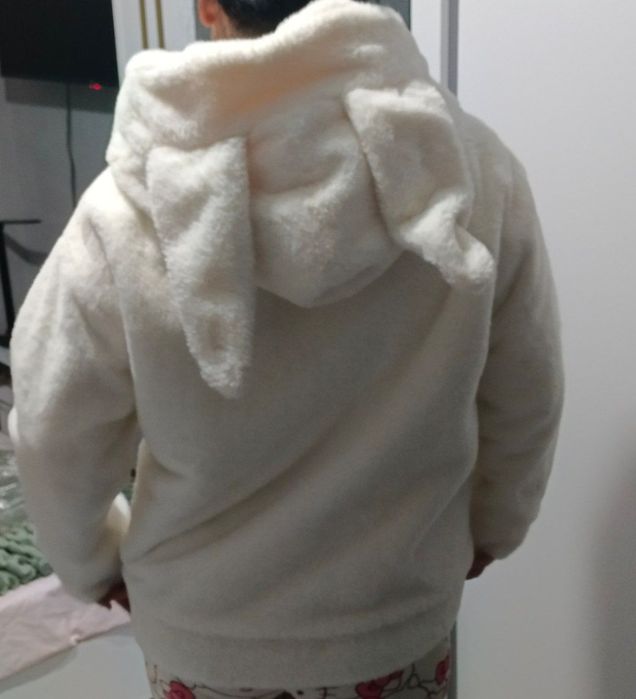 Продается шубка теплая