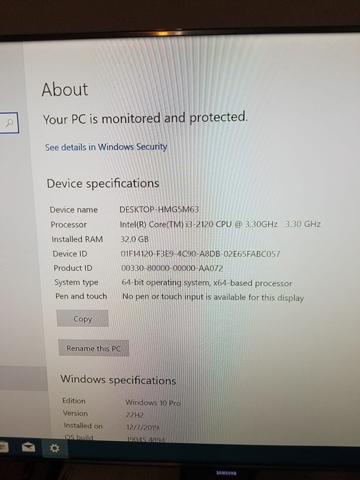 PC Fujitsu i3/32 GB RAM/SSD 240 GB