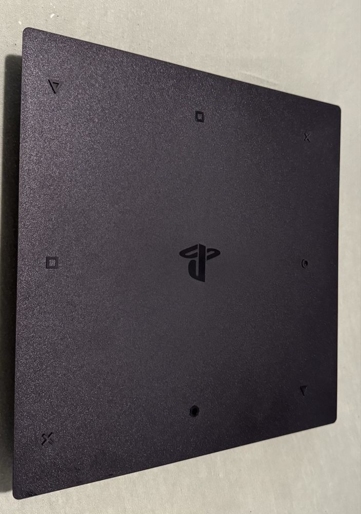 Playstation 4 Pro 1TB