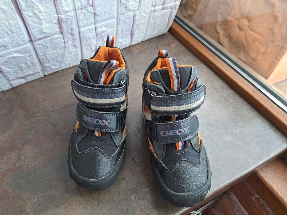 детски ботуши,зимни обувки,боти,апрески,Geox номер26 за момче,геокс