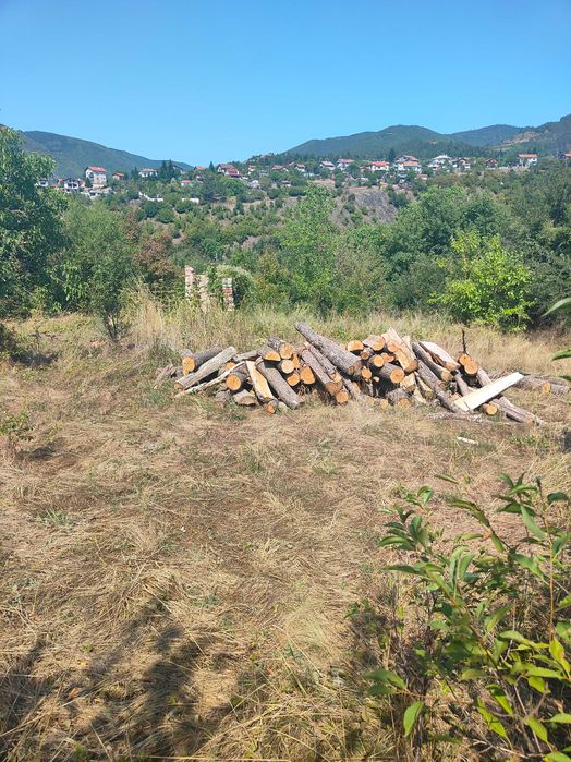 Продавам слънчево и равно УПИ в с. Владо Тричков