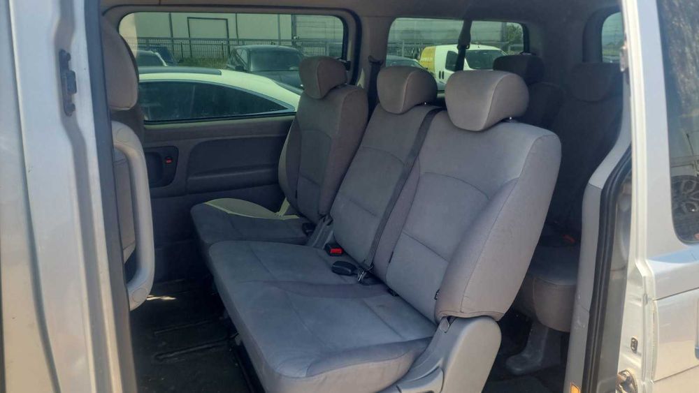 Hyundai H-1 2.5CRDI