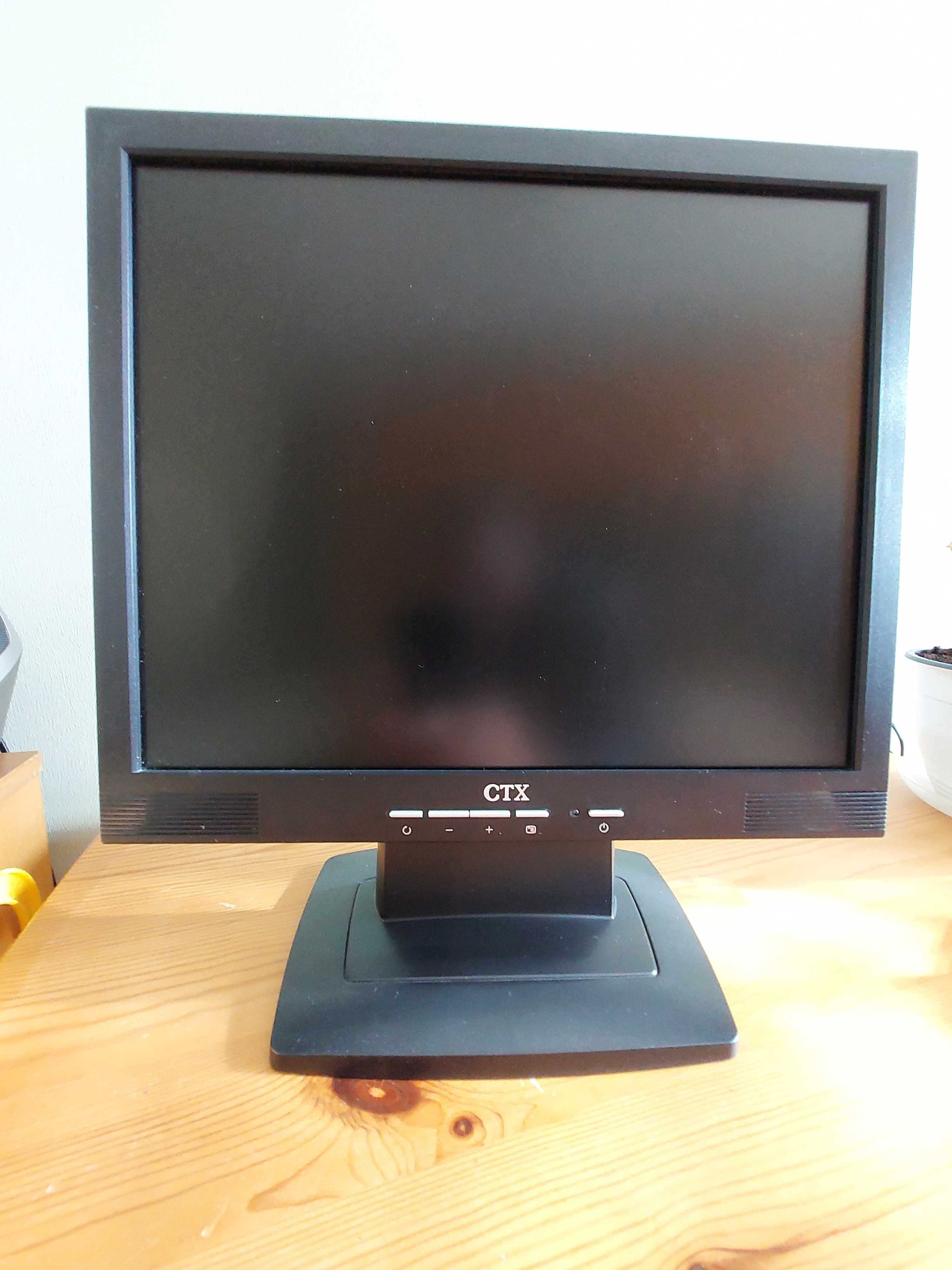 Продавам LCD монитор  CTX 17"