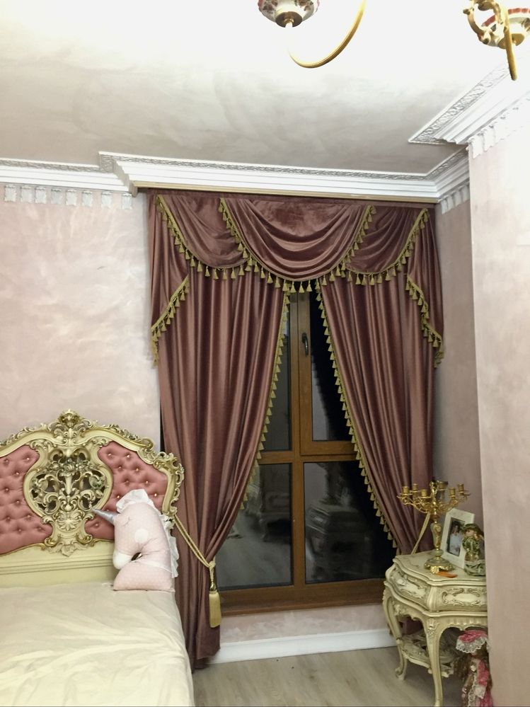 Зсвеси , щори , корнизи