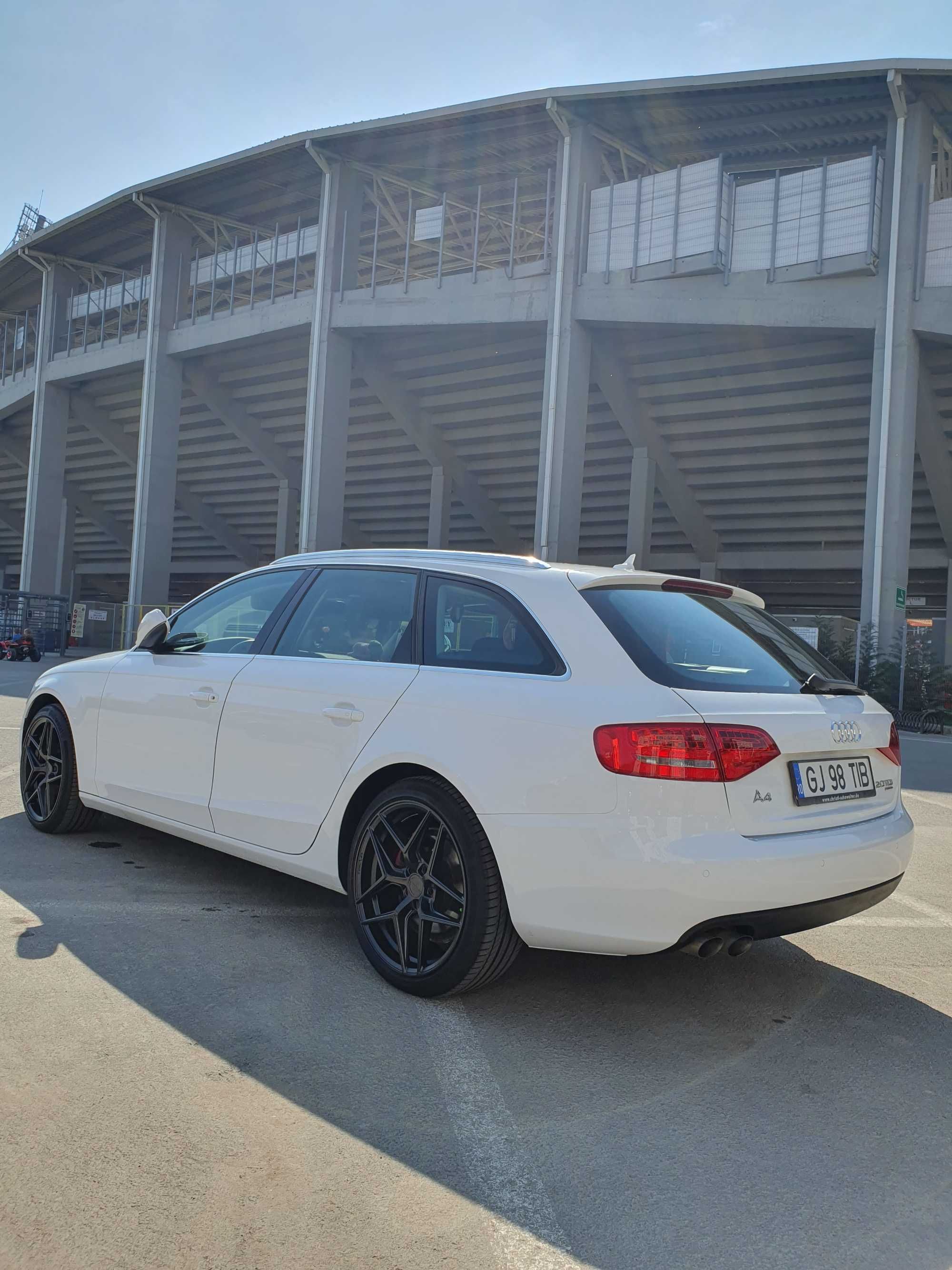 Audi a4 B8 2.0 TDI 170CP Quattro Distronic