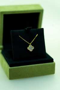 Van Cleef & Arpels-Sweet Alhambra pendant, 18K yellow gold.