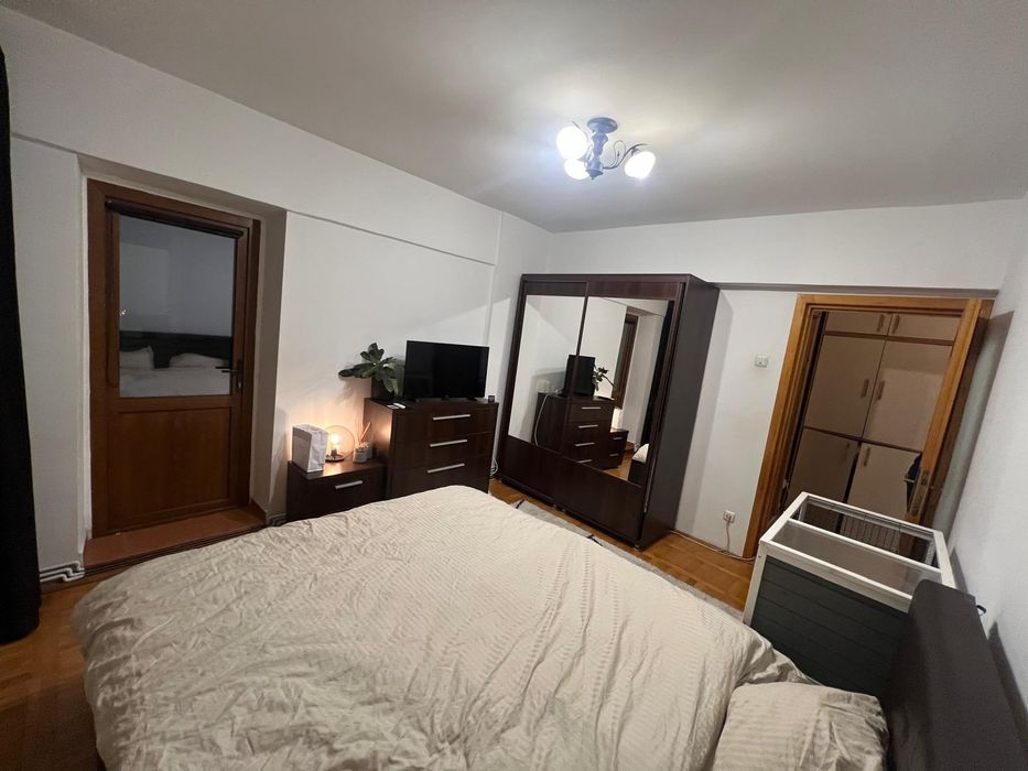 Apartament 3 camere decomandat Pacurari la bulevard