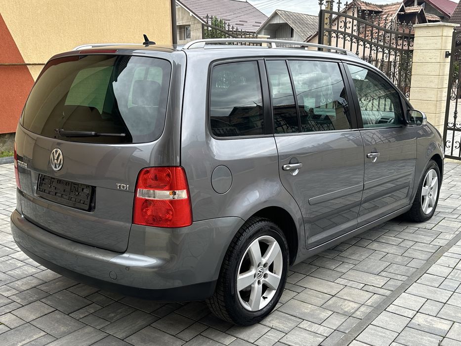 Vw Touran 1.9 TDI 105 CP 2006 / 7 Locuri Adus recent
