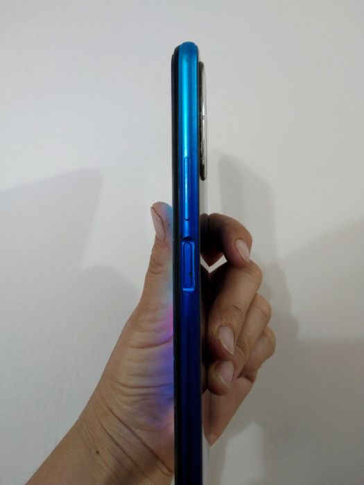 Продам VIVO y12.