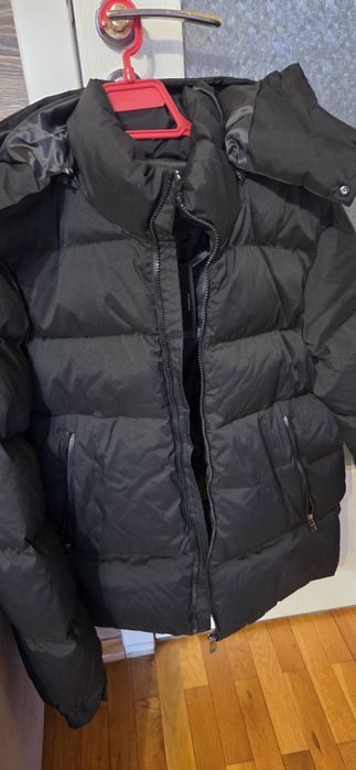 Ново  мъжко яке Boss