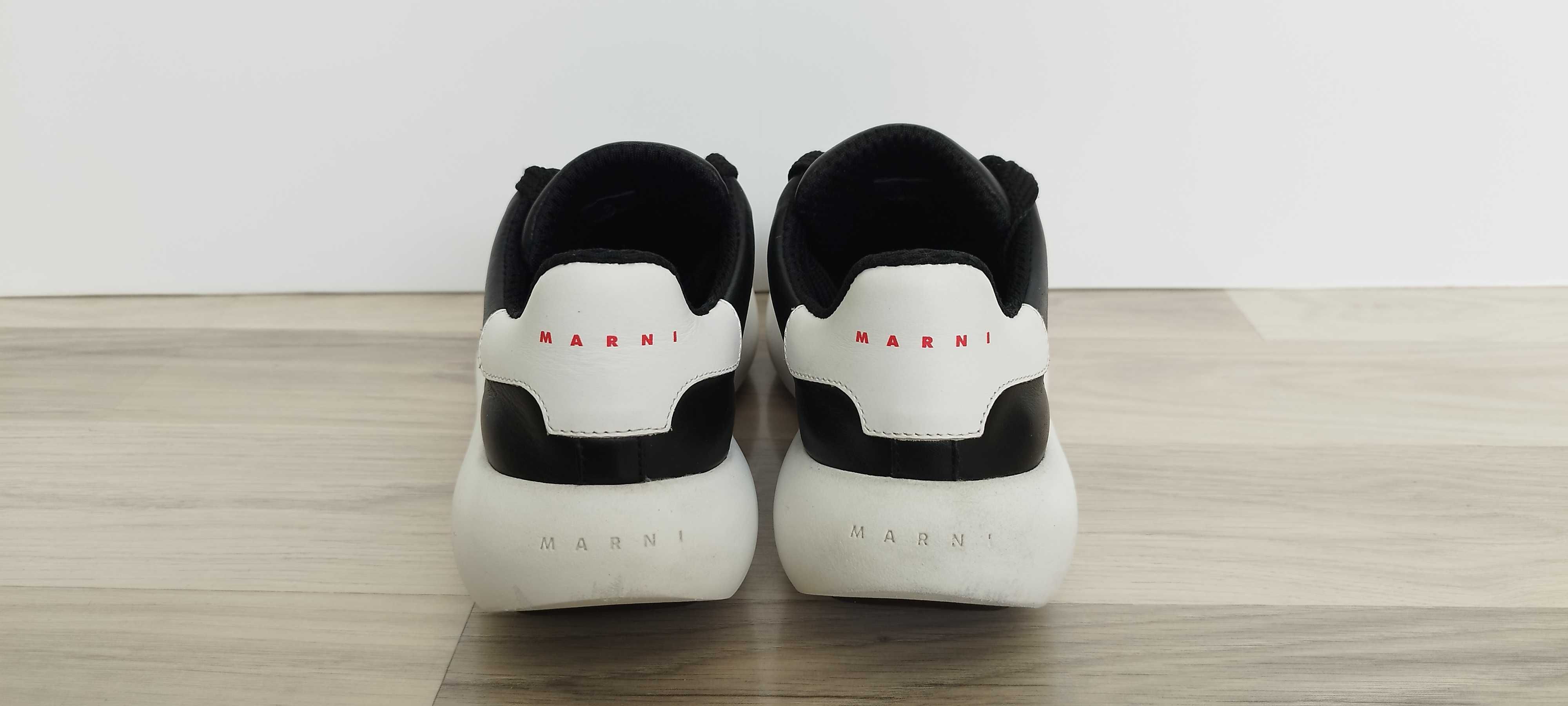 Adidasi Marni Banana